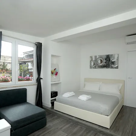 Candia House 50 Roma