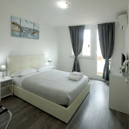 Candia House 50 Roma