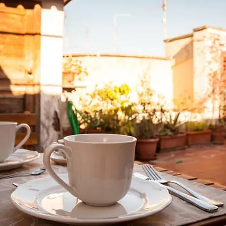Couette-café Candia House 50 3*